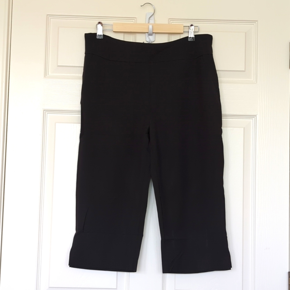 Salon Studio by Haband Black Pull On Capri Pants Various Sizes
